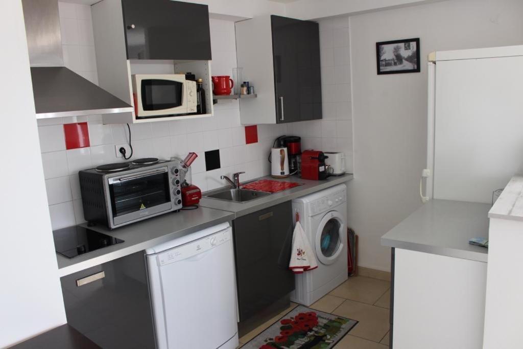 T2 Coquet Le Lavandou Plein Centre Vue Mer Exceptionnelle.公寓 外观 照片