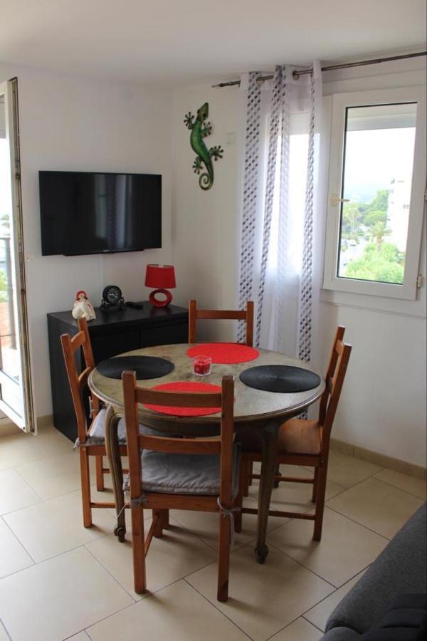 T2 Coquet Le Lavandou Plein Centre Vue Mer Exceptionnelle.公寓 外观 照片